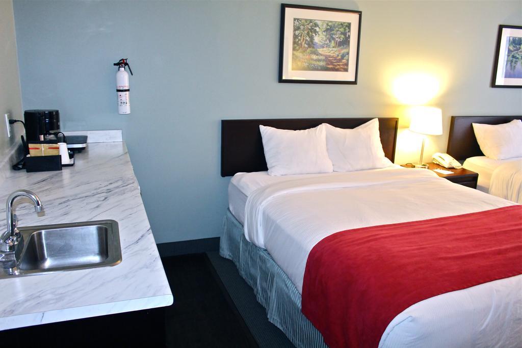 Harrison Lake Hotel Harrison Hot Springs Dış mekan fotoğraf